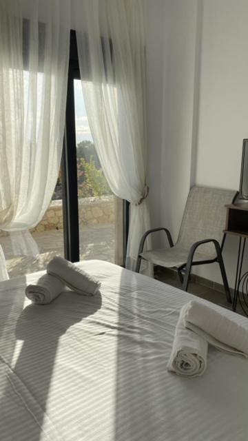 Afytos Sea View Apartment ภายนอก รูปภาพ