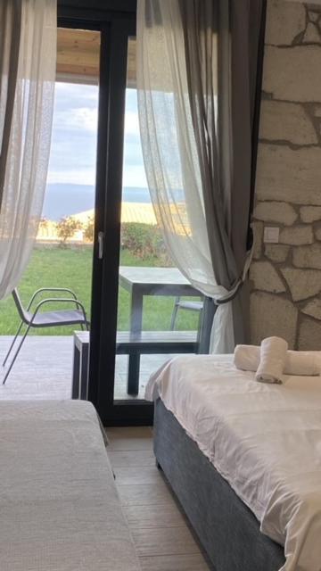 Afytos Sea View Apartment ภายนอก รูปภาพ