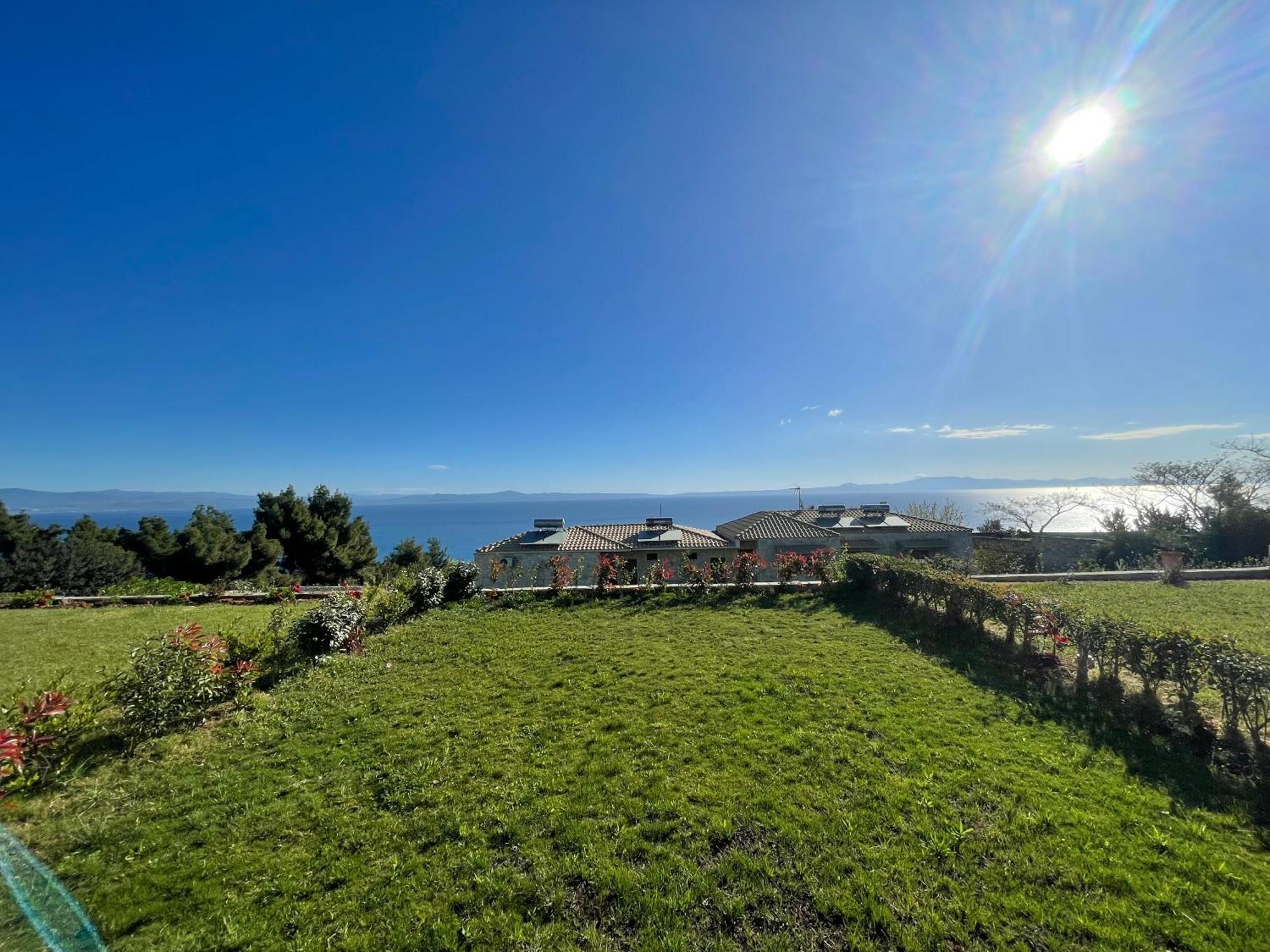 Afytos Sea View Apartment ภายนอก รูปภาพ